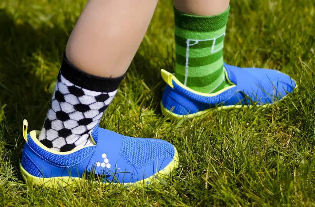 Detské veselé barefoot topánky Vivobarefoot Primus K 4